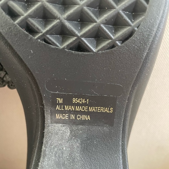 Aerosoles Women’s Black Wedge Sandal Size 7 Neutral Comfort Staple Wardrobe - Picture 6 of 6